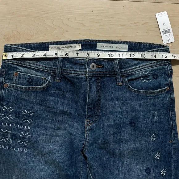 Anthropologie Pilcro Embroidered Mid-rise Slim Boyfriend Jeans