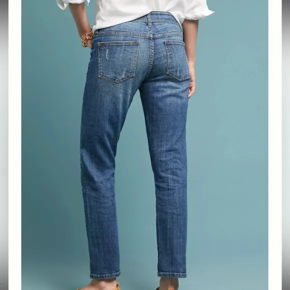 Anthropologie Pilcro Embroidered Mid-rise Slim Boyfriend Jeans