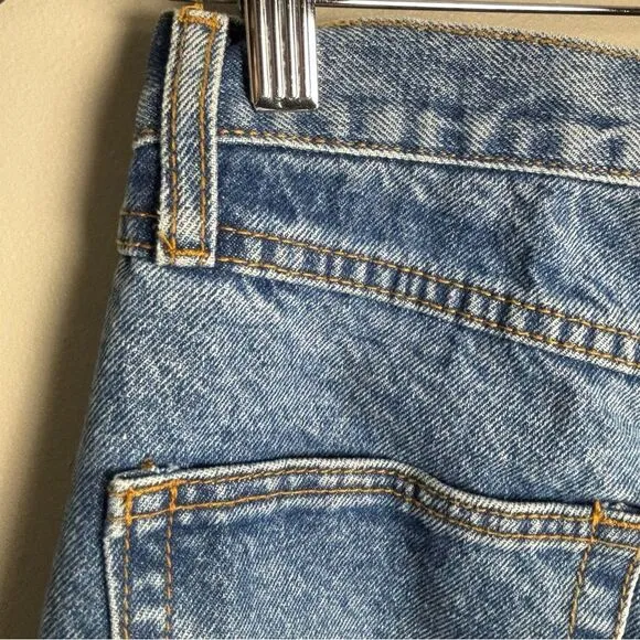 Brandy Melville Saylor John Galt 90s medium wash straight leg jeans size 26