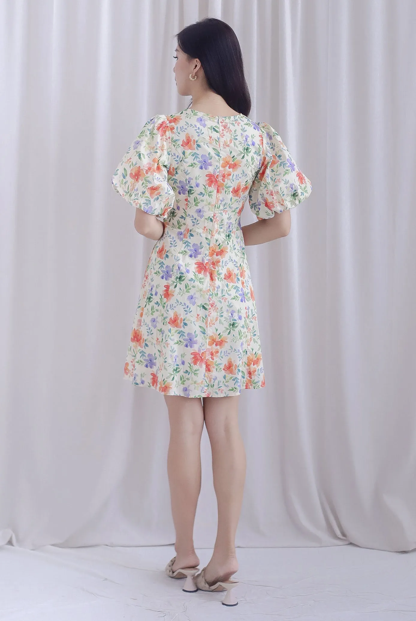 Corby Floral Puffy Sleeves Seam Button Dress In Cream