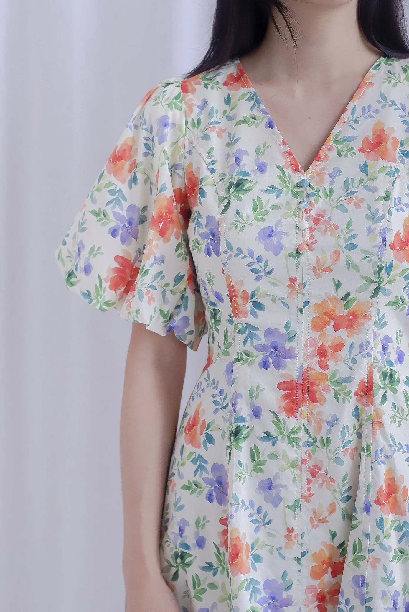 Corby Floral Puffy Sleeves Seam Button Dress In Cream