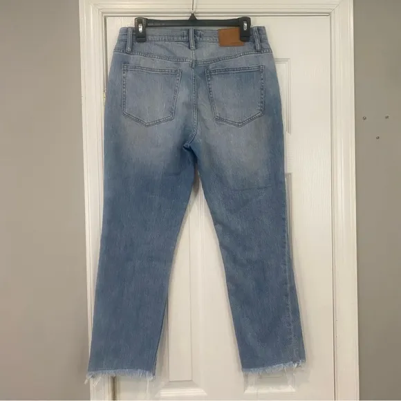 J Crew Light Wash Slim Broken In Boyfriend Jeans Women's Size 28 Distressed