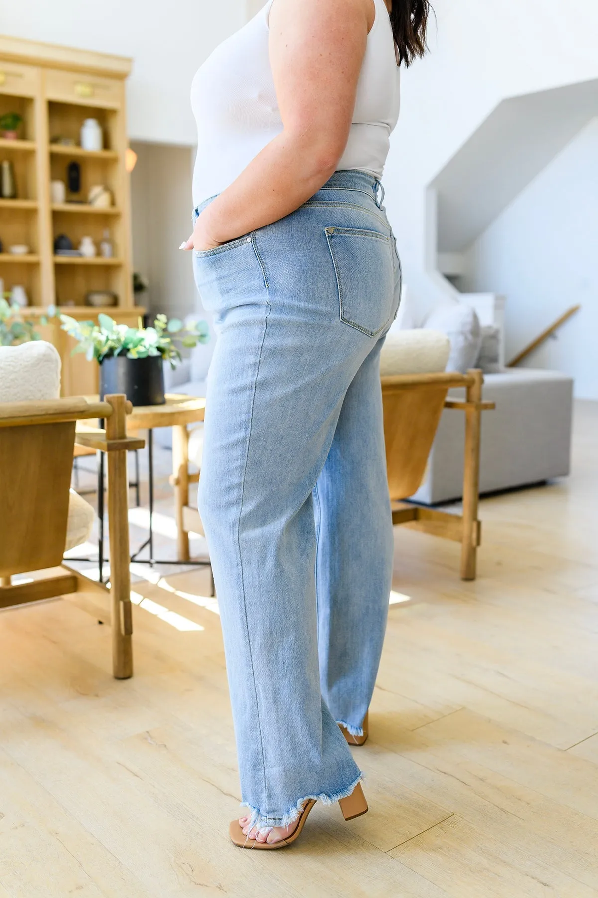 Judy Blue High-Rise Straight Leg Jeans