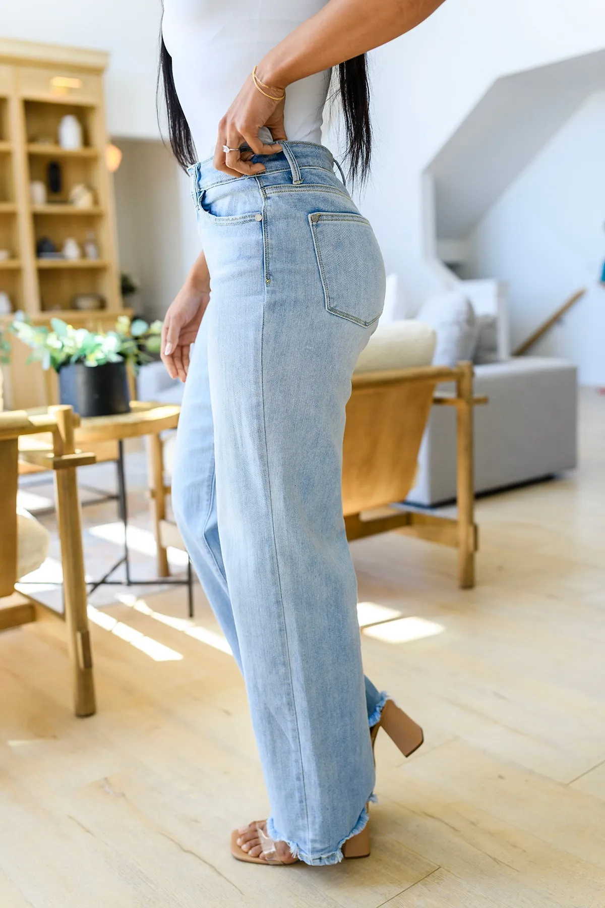 Judy Blue High-Rise Straight Leg Jeans