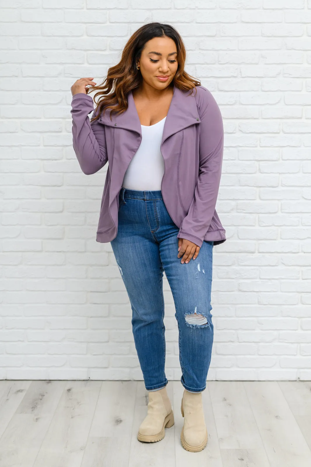 JUDY BLUE Nikki Mid-Rise Destroyed Boyfriend Jeggings