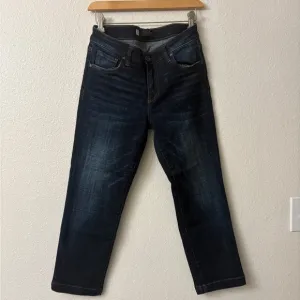 Kut from the Kloth Lauren Crop Straight Leg Jeans size 4