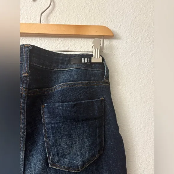 Kut from the Kloth Lauren Crop Straight Leg Jeans size 4