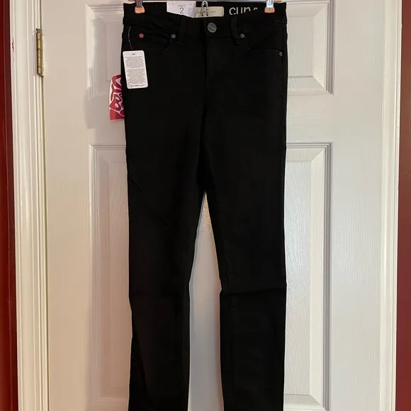 💥NWT💥 Black Slink Jeans