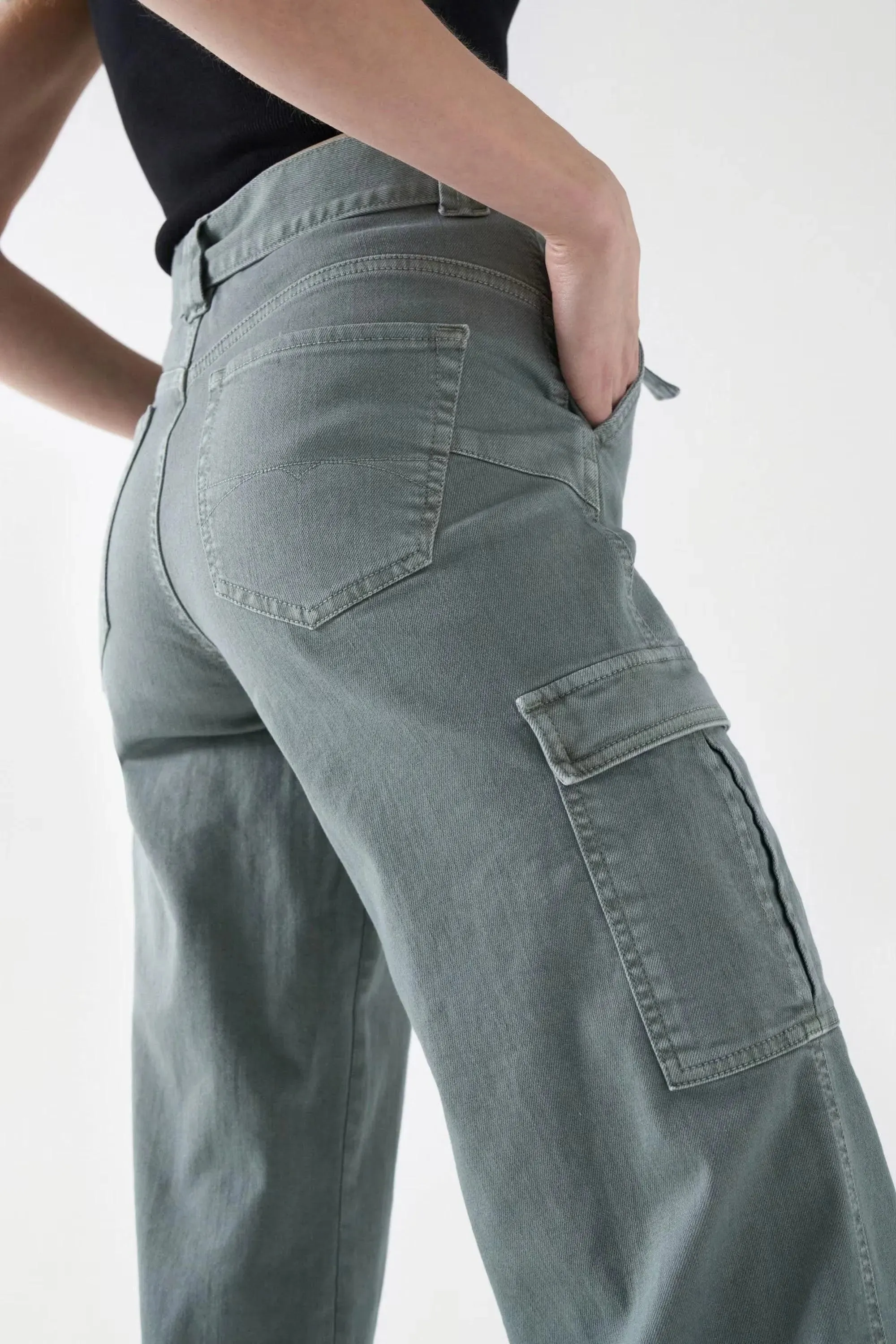 Pantalones Faith Push In Cargo con Cinturón