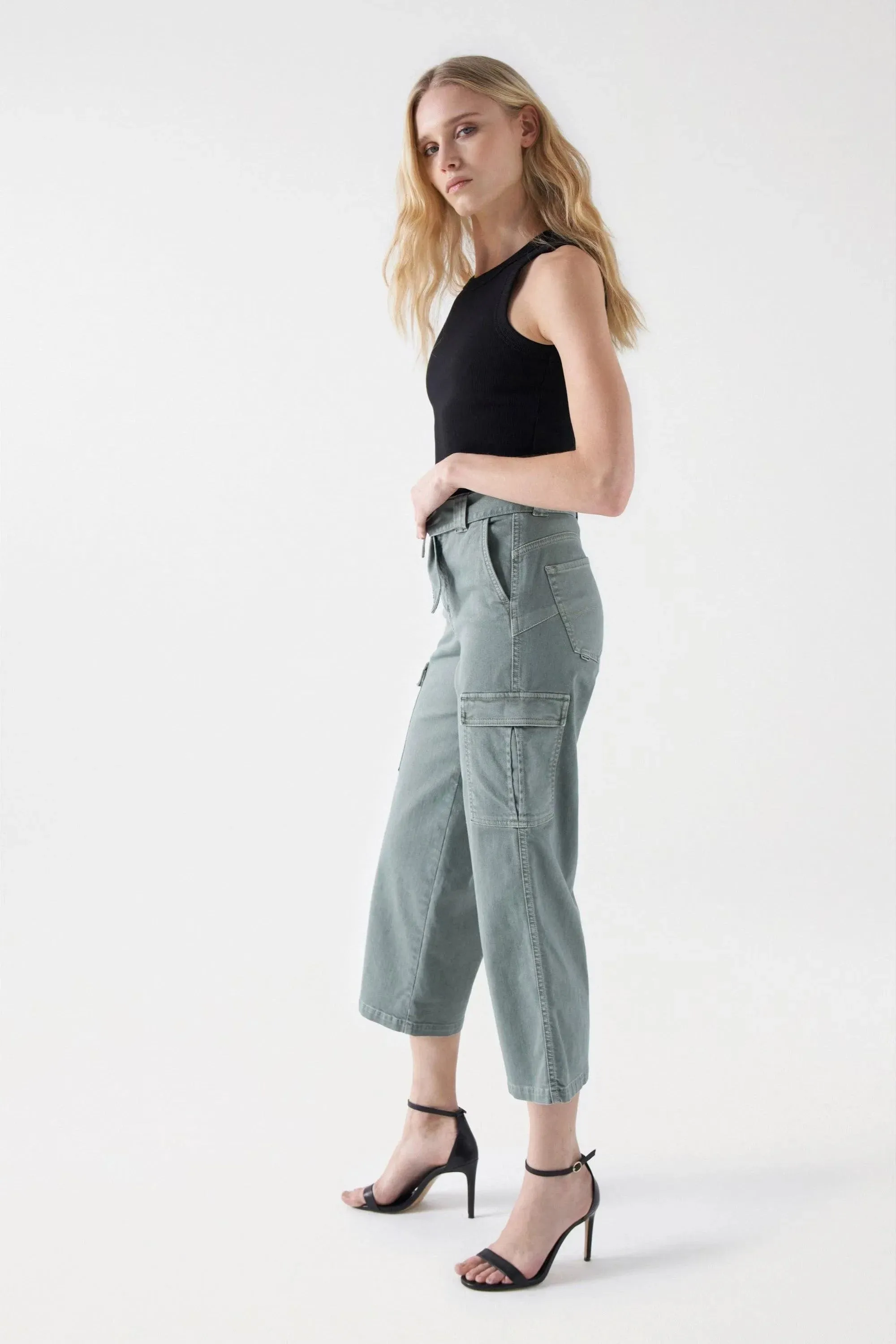 Pantalones Faith Push In Cargo con Cinturón