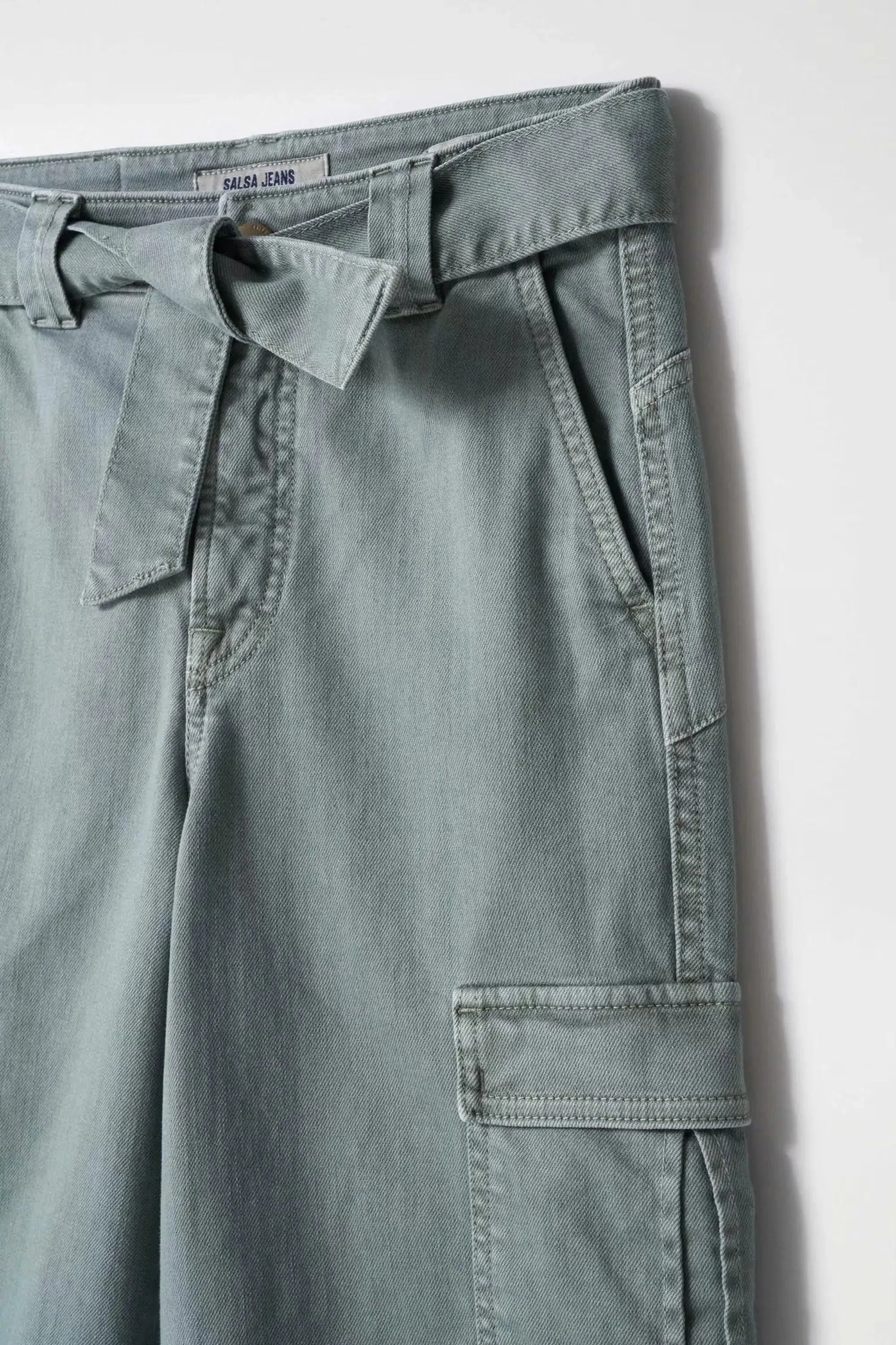 Pantalones Faith Push In Cargo con Cinturón