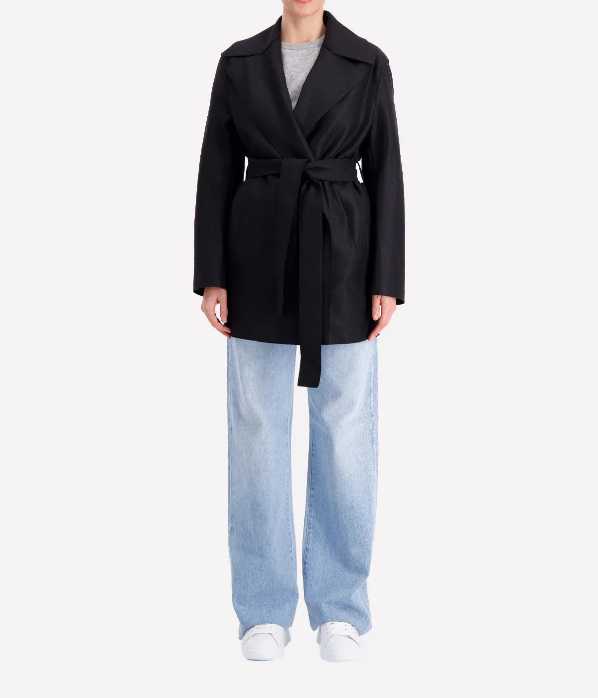 Short Trench in Black