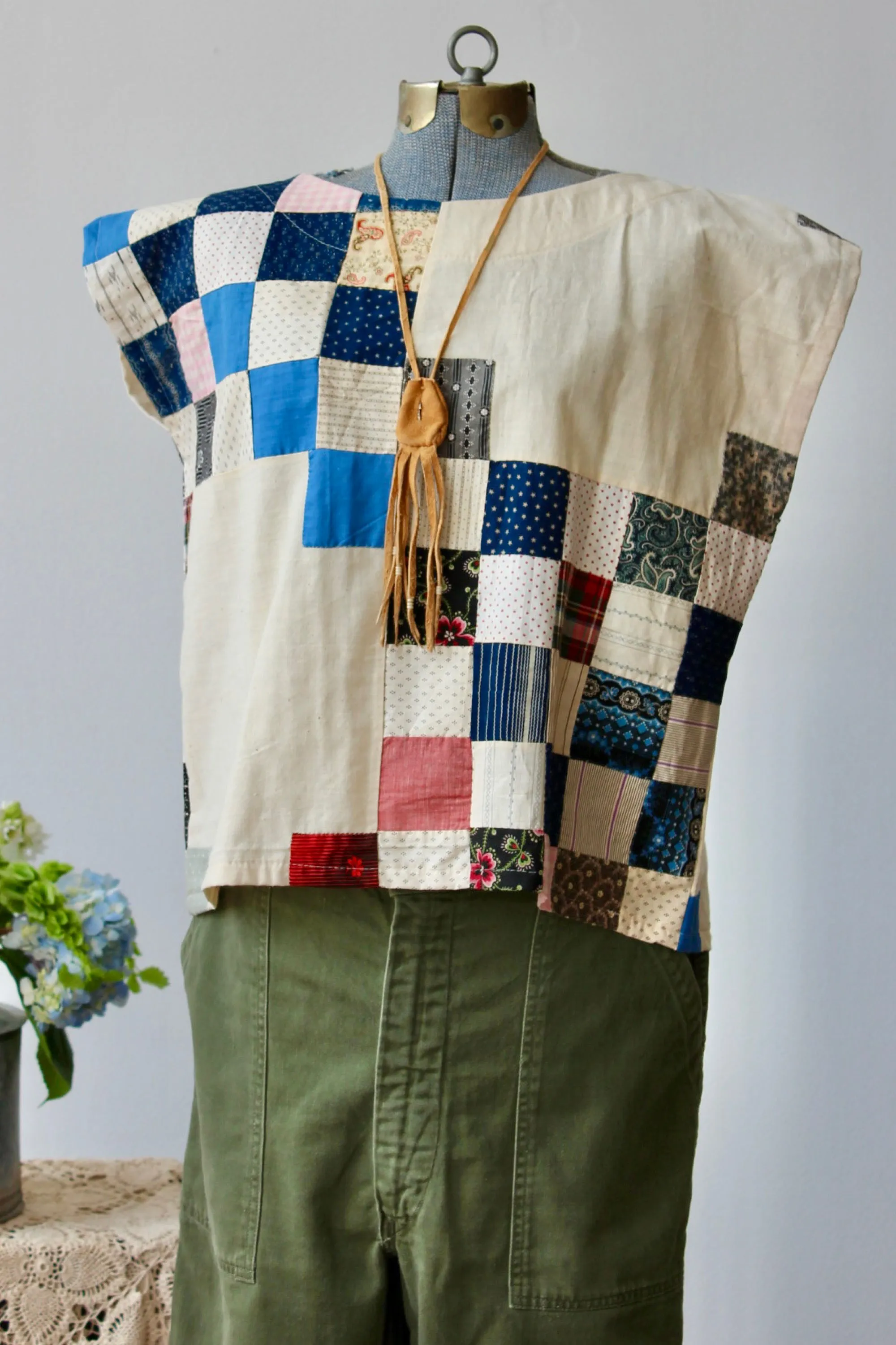The Highlands Foundry Natural Quilted Box Top THF56
