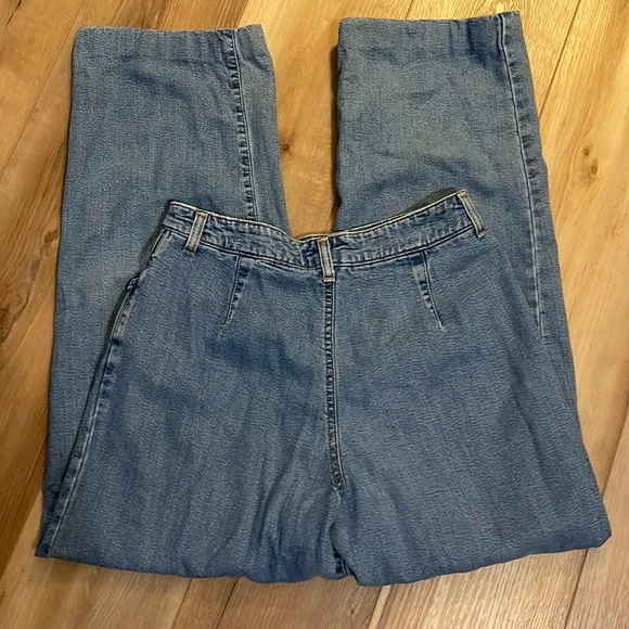 Vintage AT denim jeans high waisted flare bell bottoms sz 6 hemmed petite women