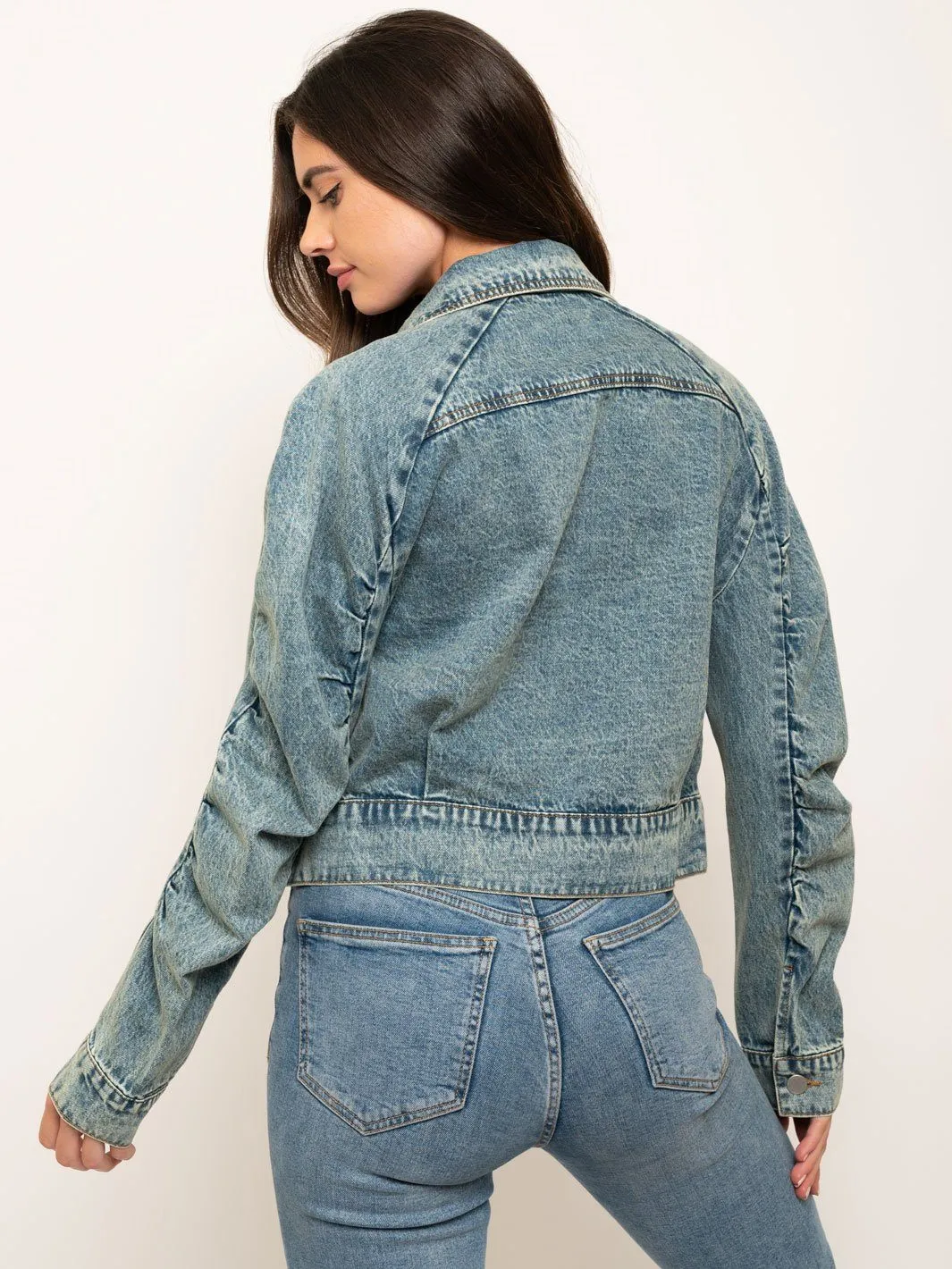 WOMEN'S RUCHED SLEEVES DENIM JACKET